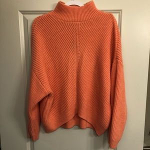 Express Salmon Sweater M
